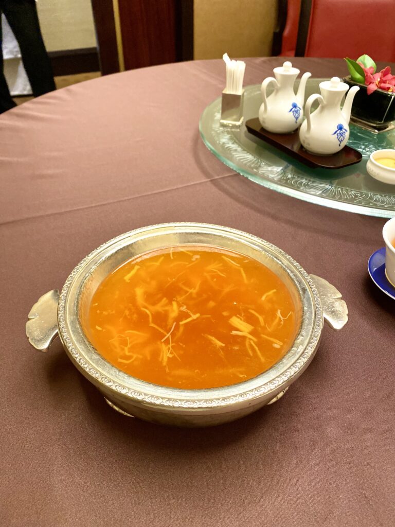 オークラ東京中国料理「桃花林」のスープ