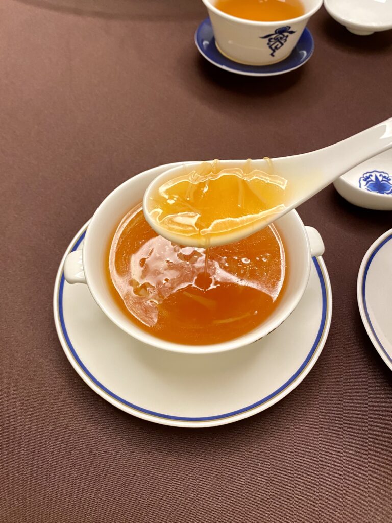 オークラ東京中国料理「桃花林」のスープ