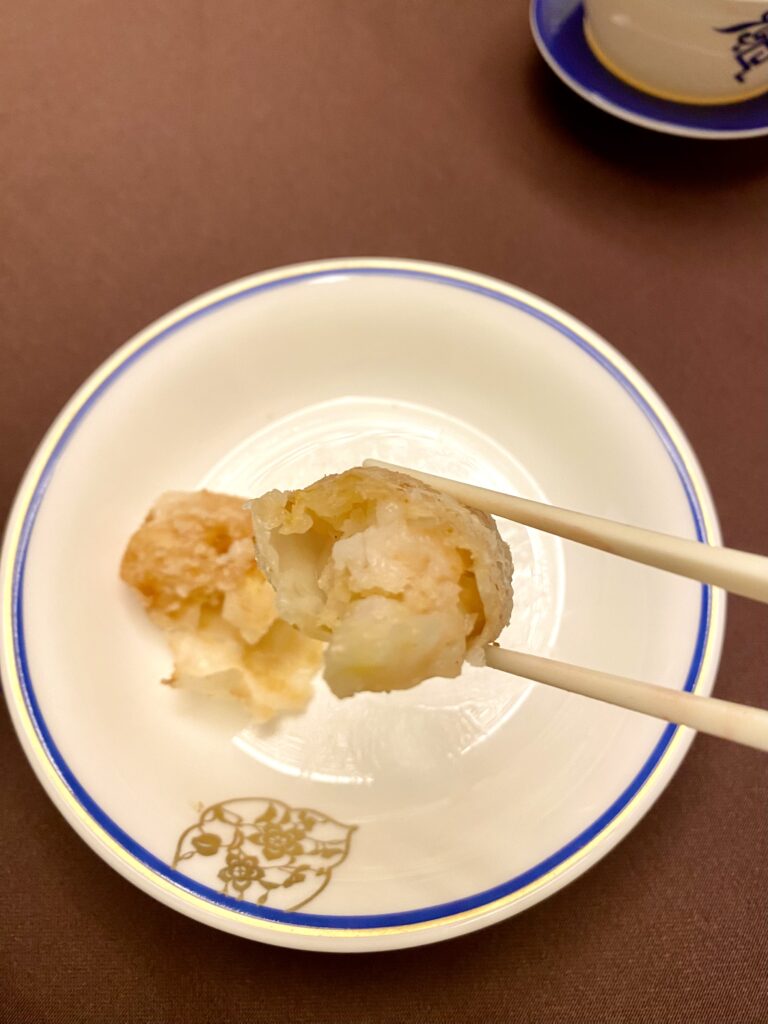 オークラ東京中国料理「桃花林」の海老のオブラート包み揚げ