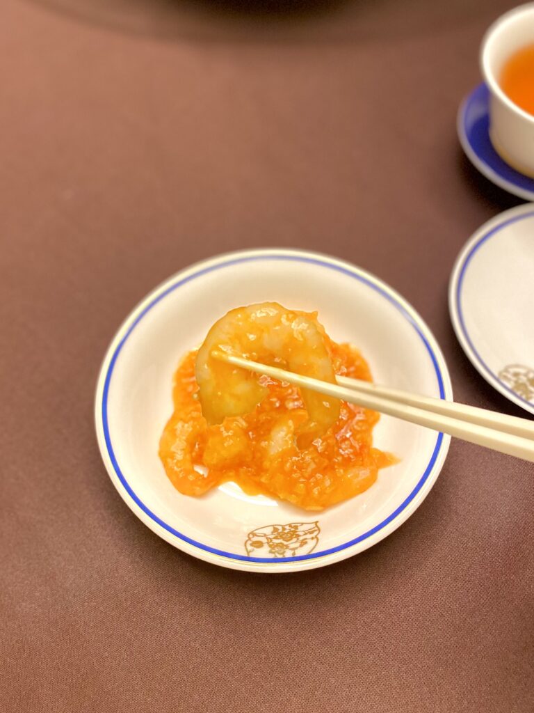 オークラ東京中国料理「桃花林」の海老のチリソース煮
