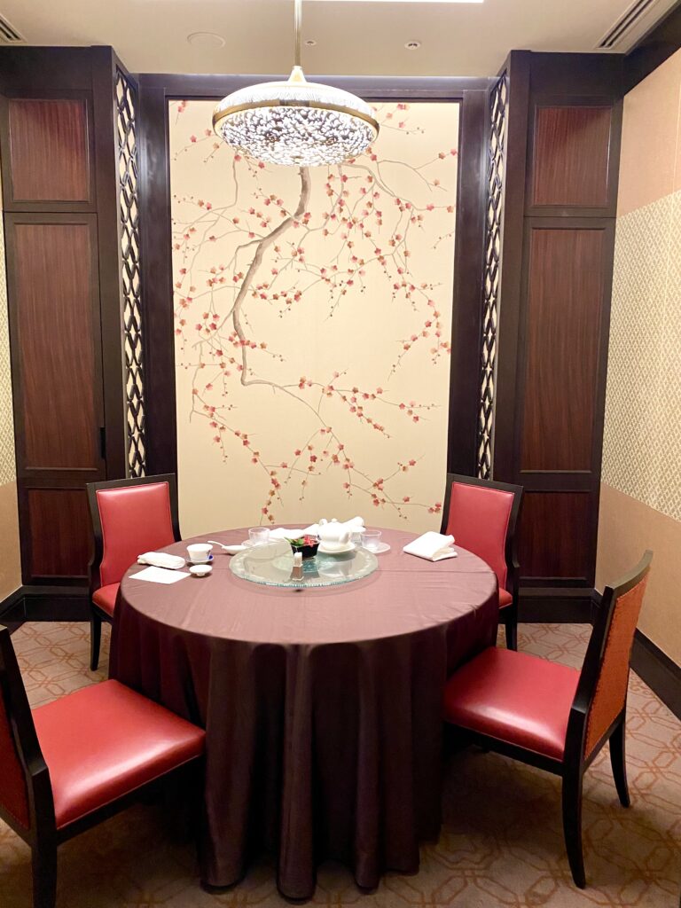 オークラ東京中国料理「桃花林」の個室