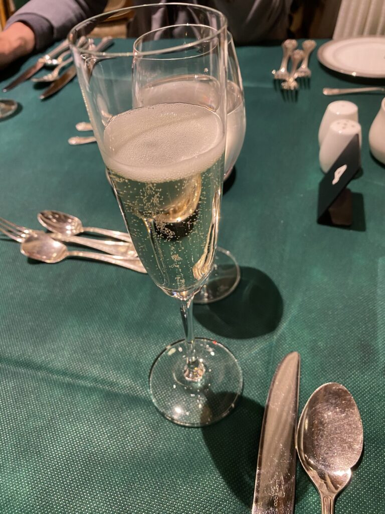 シャンパン