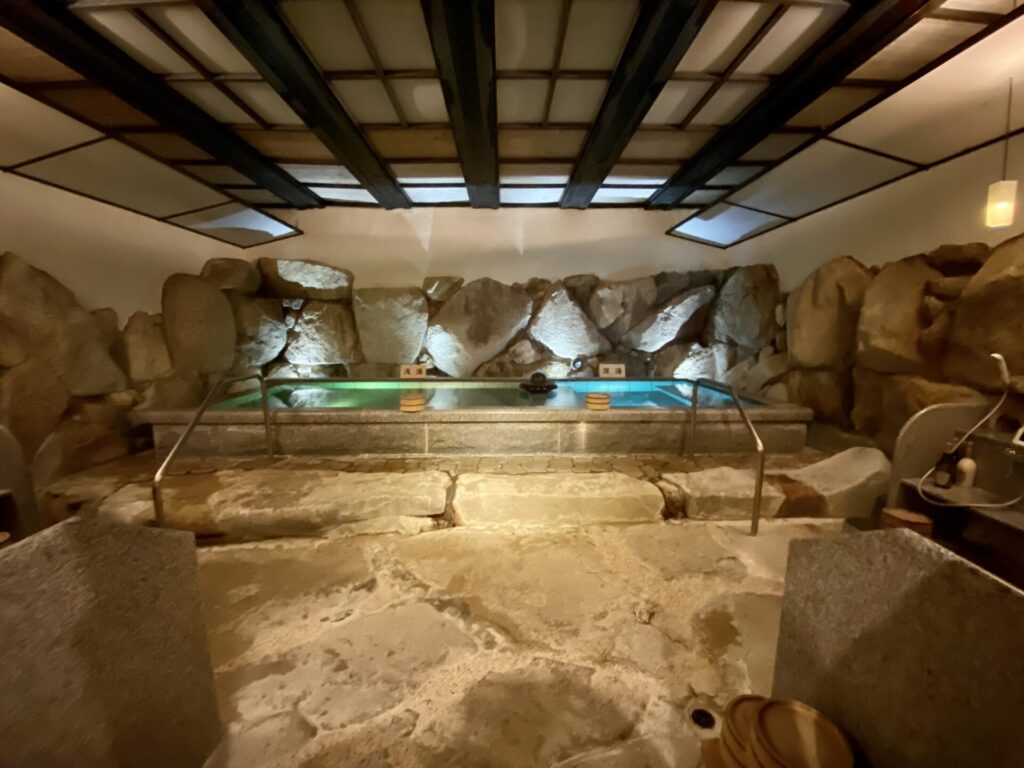 松田屋ホテルの温泉「岩の湯」